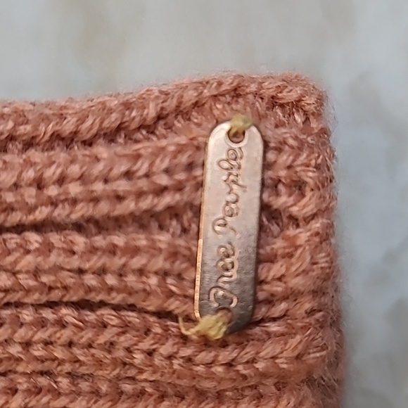 Free People Crochet Acrylic Fingerless Gloves - Picture 2 of 7